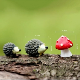3Pc/Set Garden Moss Resin Crafts Artificial Mini Hedgehog Red Dot Mushroom Miniature Ornament Hedgehog Fairy Garden Home Decor